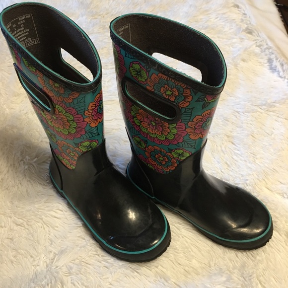 Bogs Other - Bogs brand rubber boots youth 3